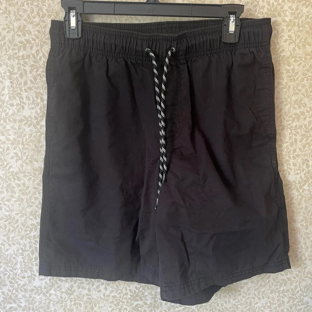 Men’s black cotton drawstring shorts
